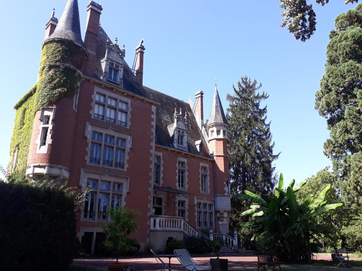 Chateau De La Vernede, La Grande Vernede Saint-Remy-de-Chargnat Exterior photo